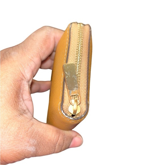 EUC TORY BURCH COIN WALLET - Picture 2 of 5
